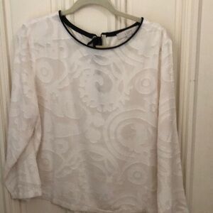 Elegant White Patterned Women's Top